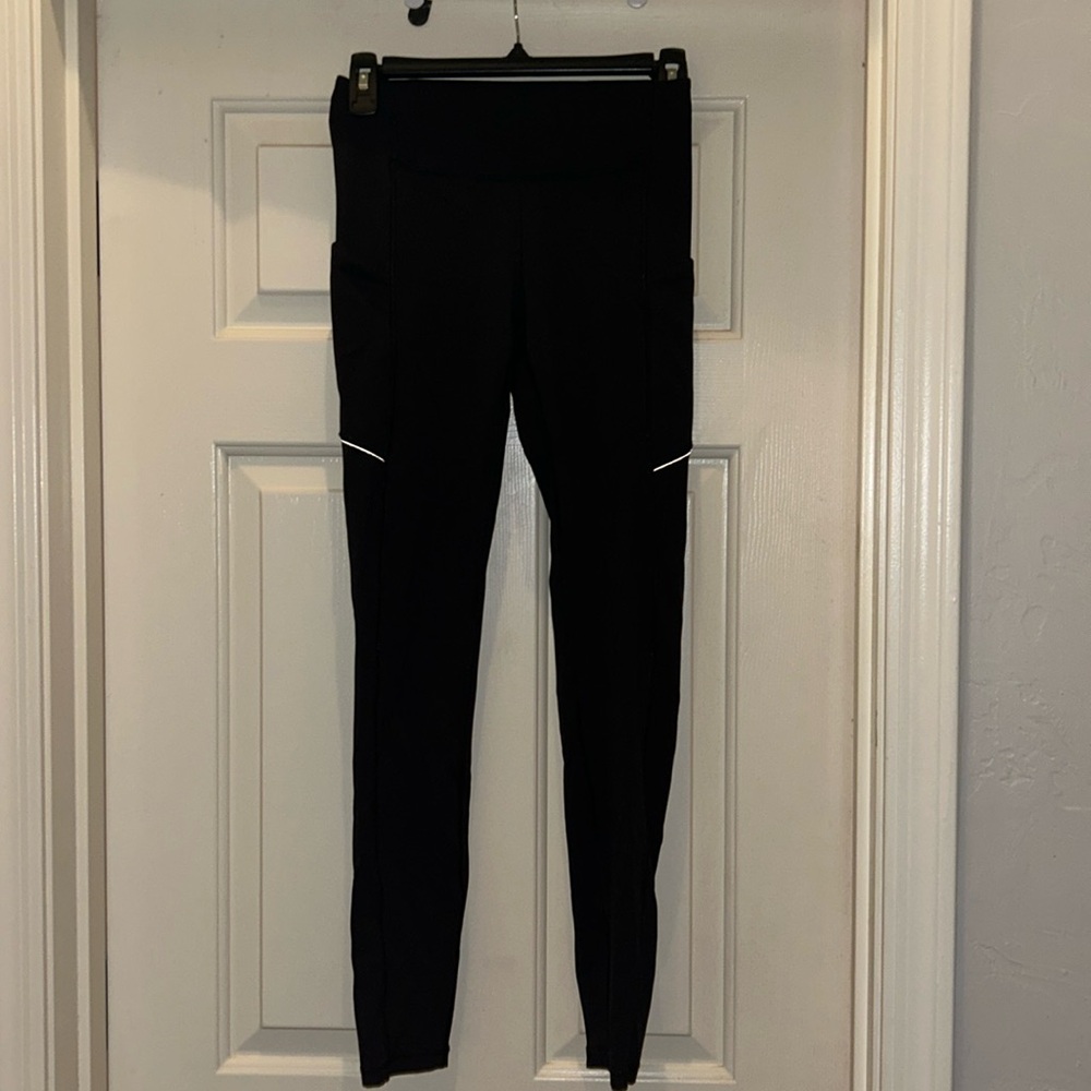 Lululemon Wunder train high rise tight with pockets